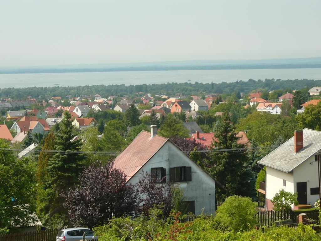 Judit Vendeghaz A Balatonnal Villa Vonyarcvashegy Luaran gambar